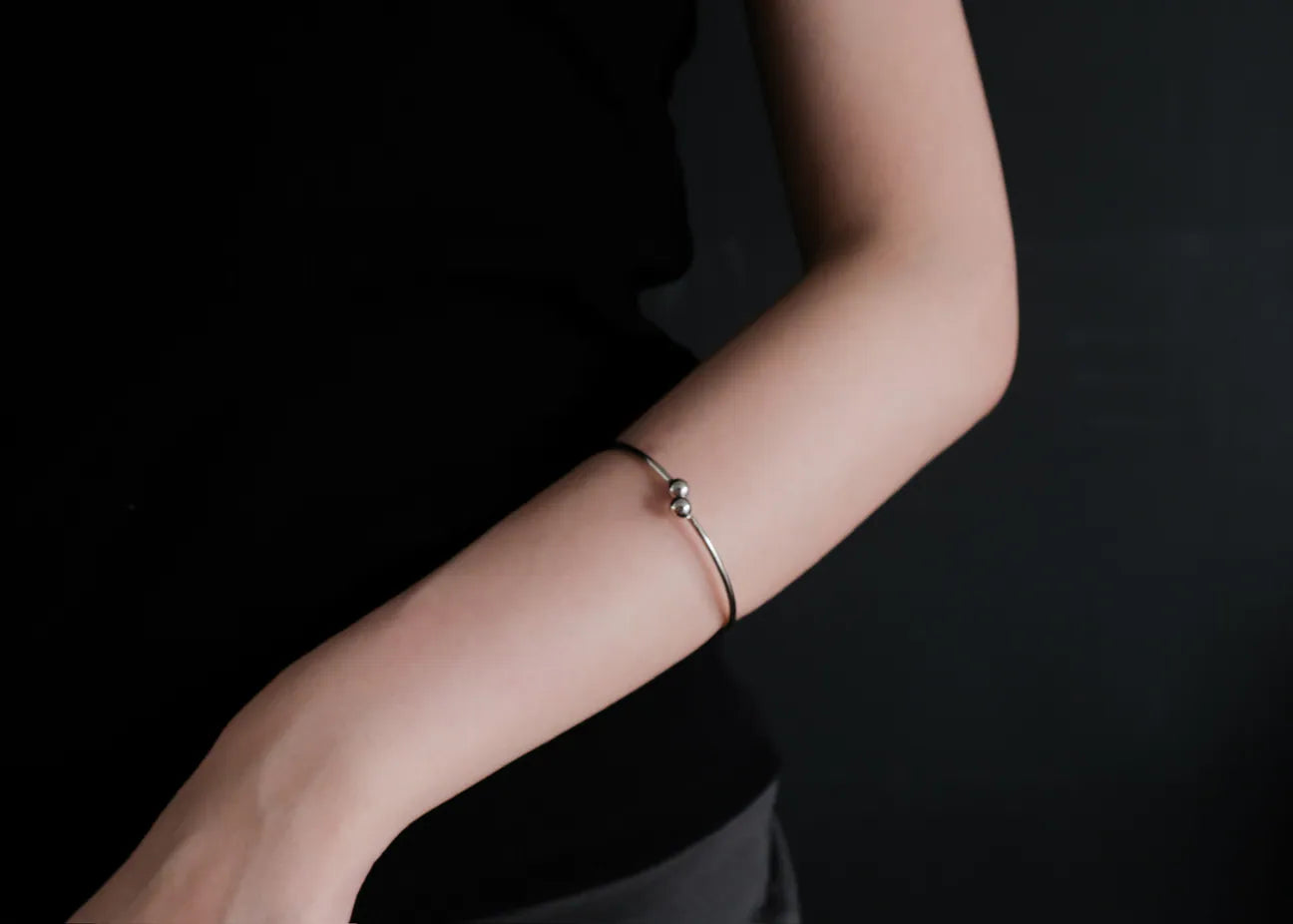 Basic Bangle B16