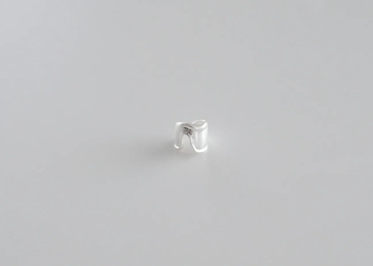 Earcuff B52