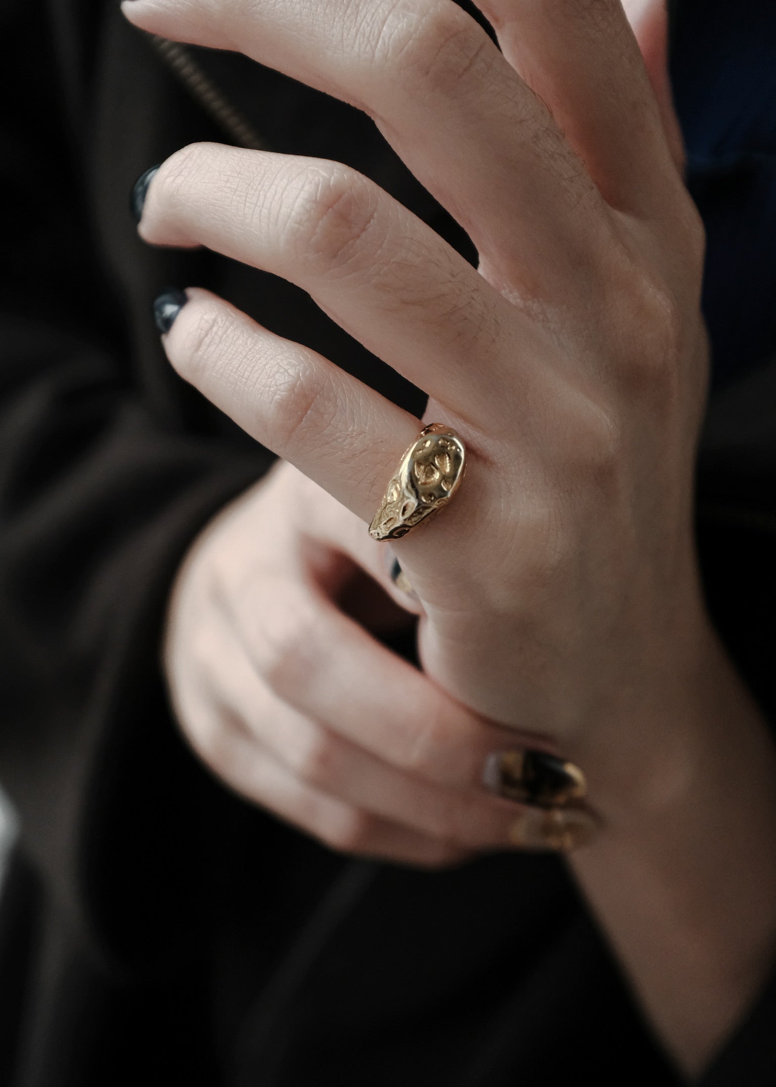 Ring B84
