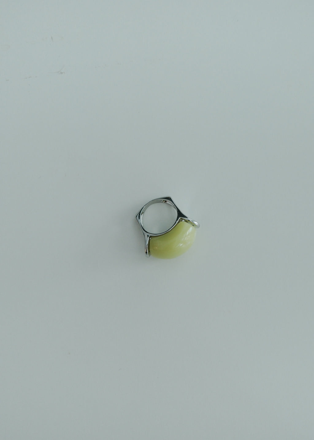 Ring B106