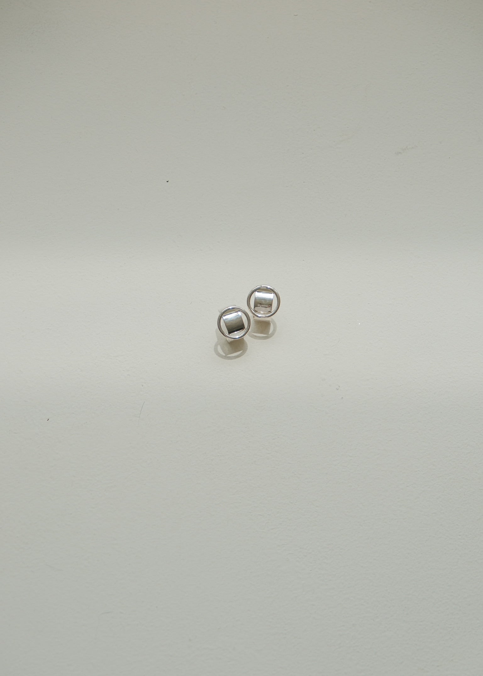 O Series — EARRINGS O00