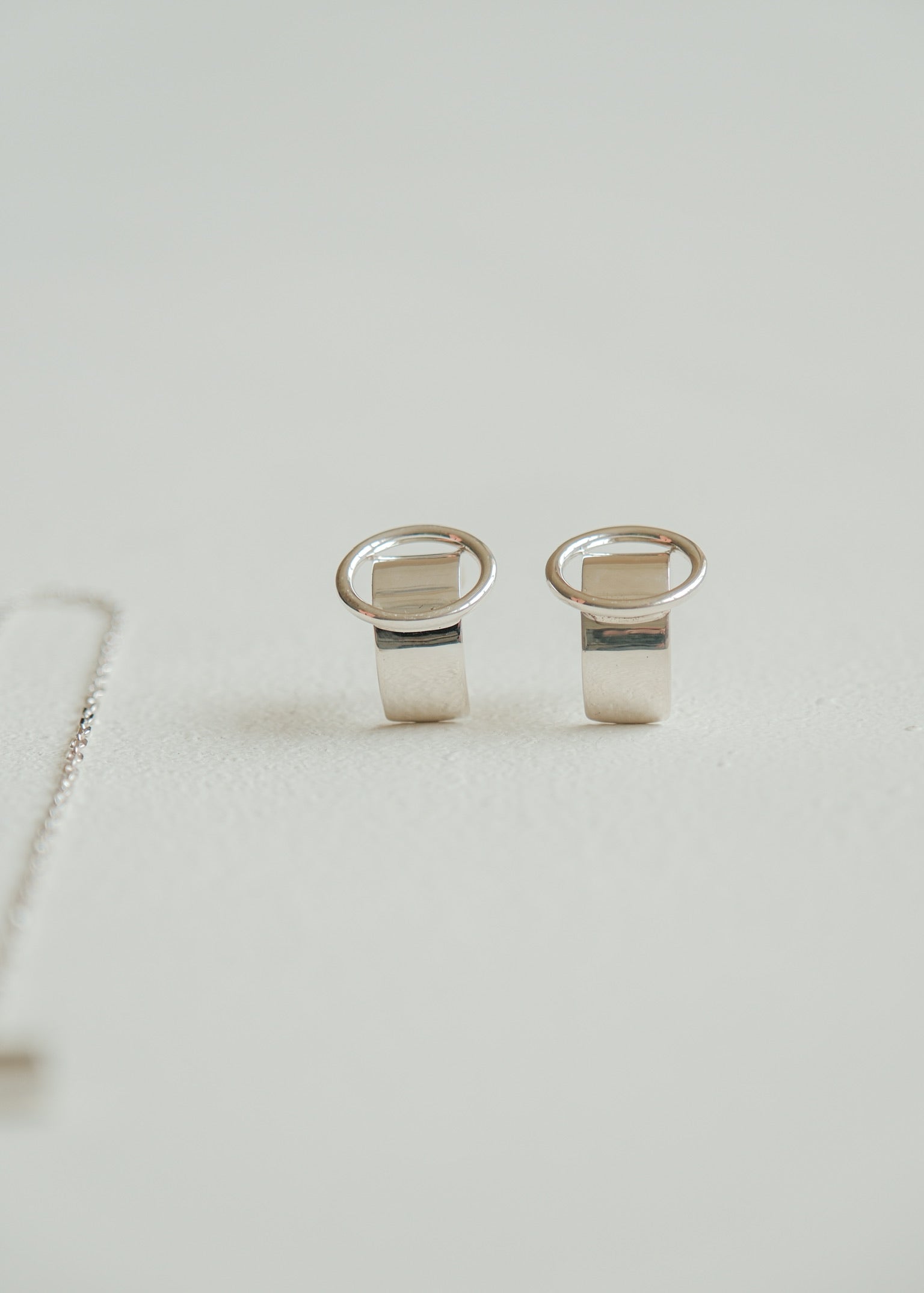 O Series — EARRINGS O00