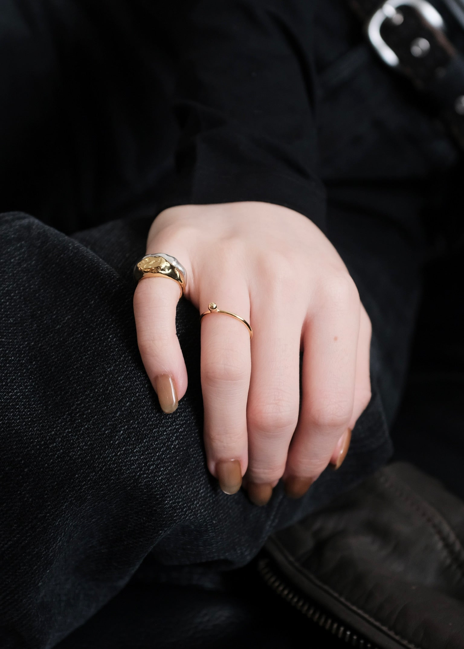 Ring B166