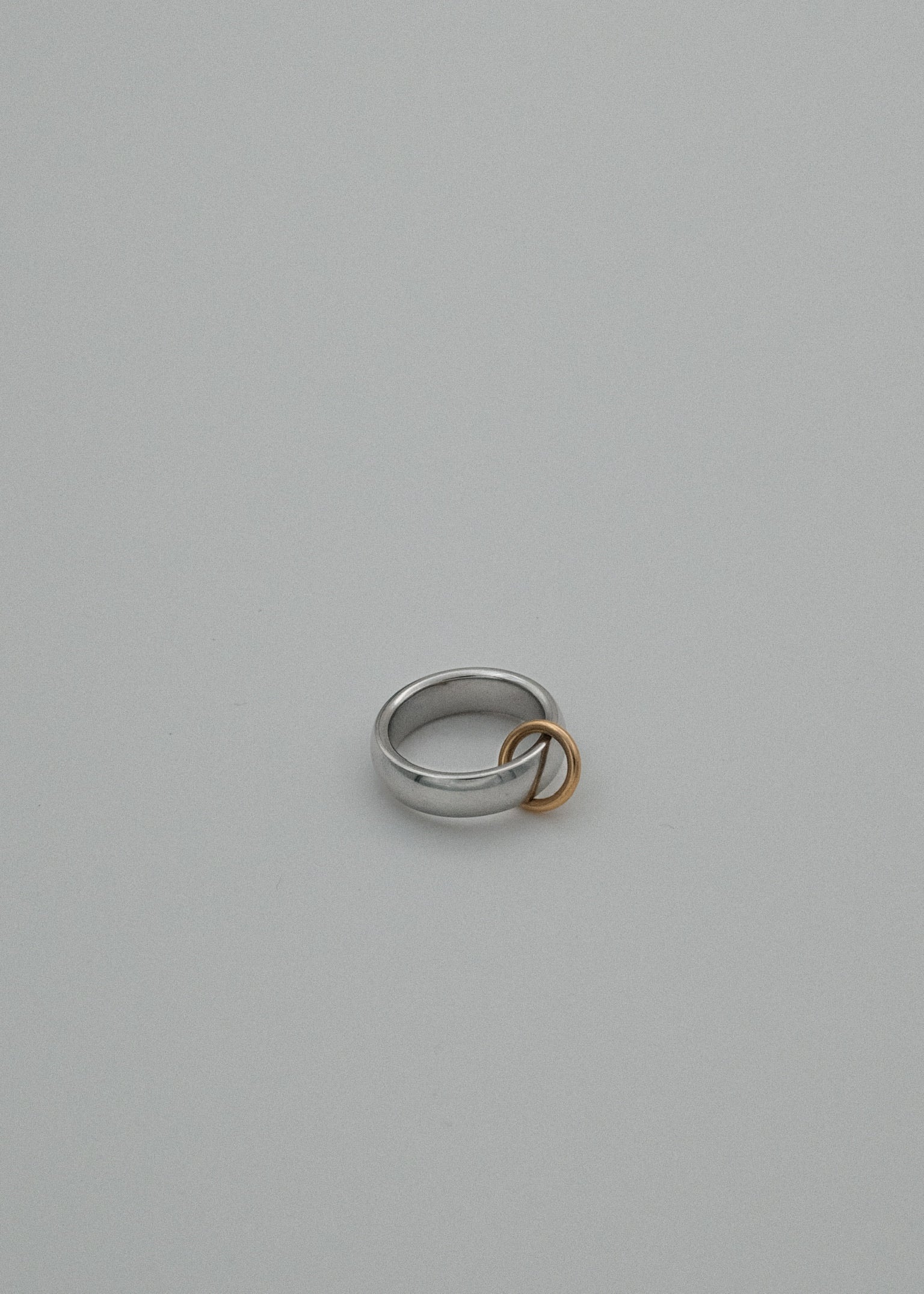 Ring B186