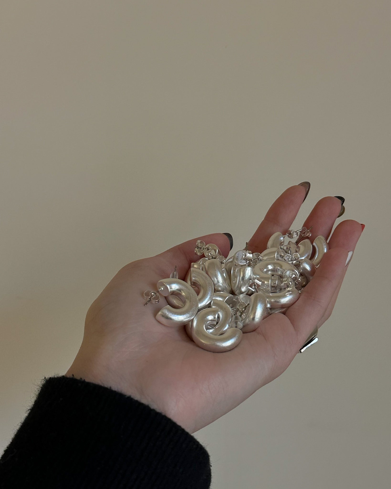 Basic Earrings B10