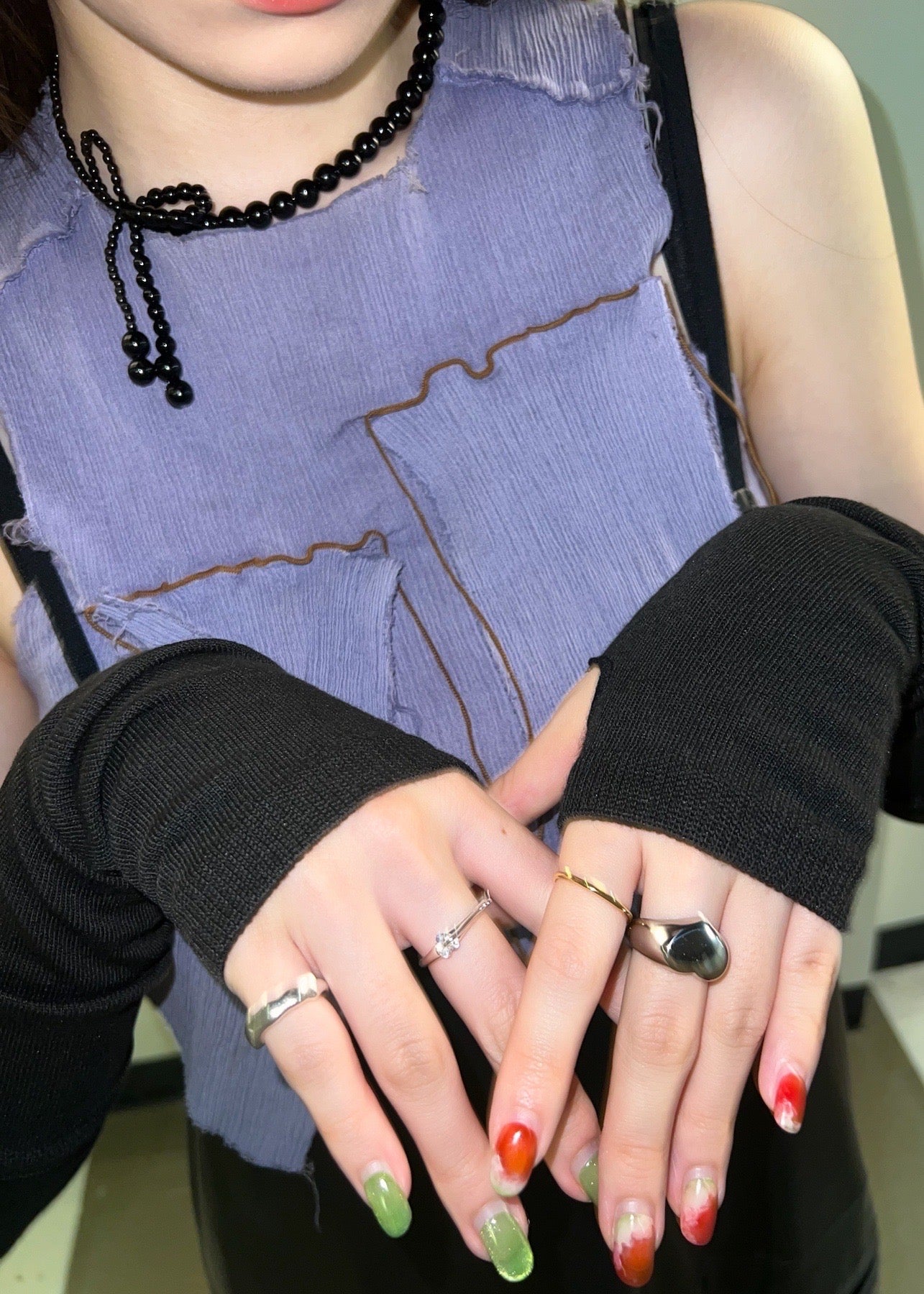 Necklace B52