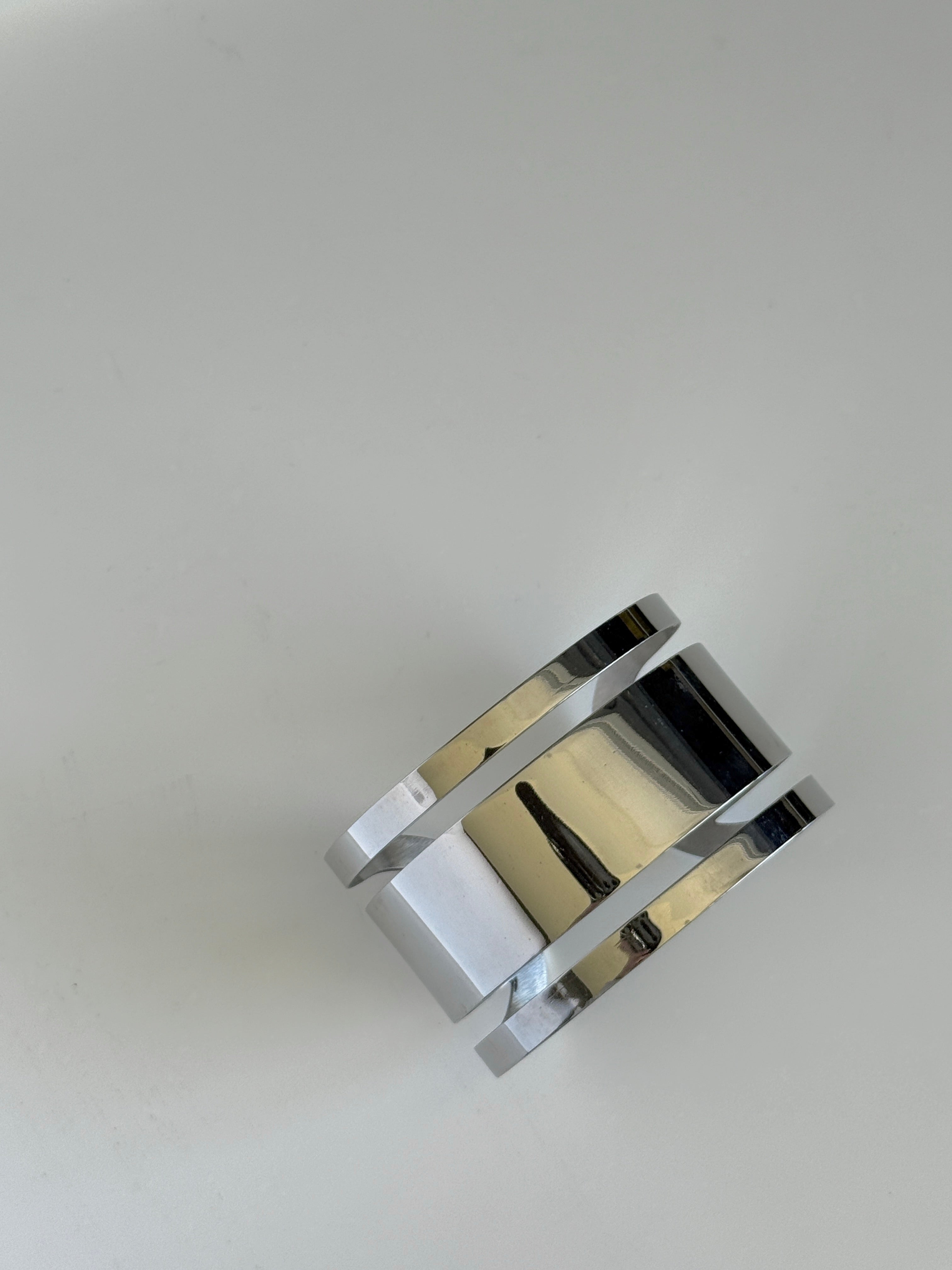 Basic Bangle B06