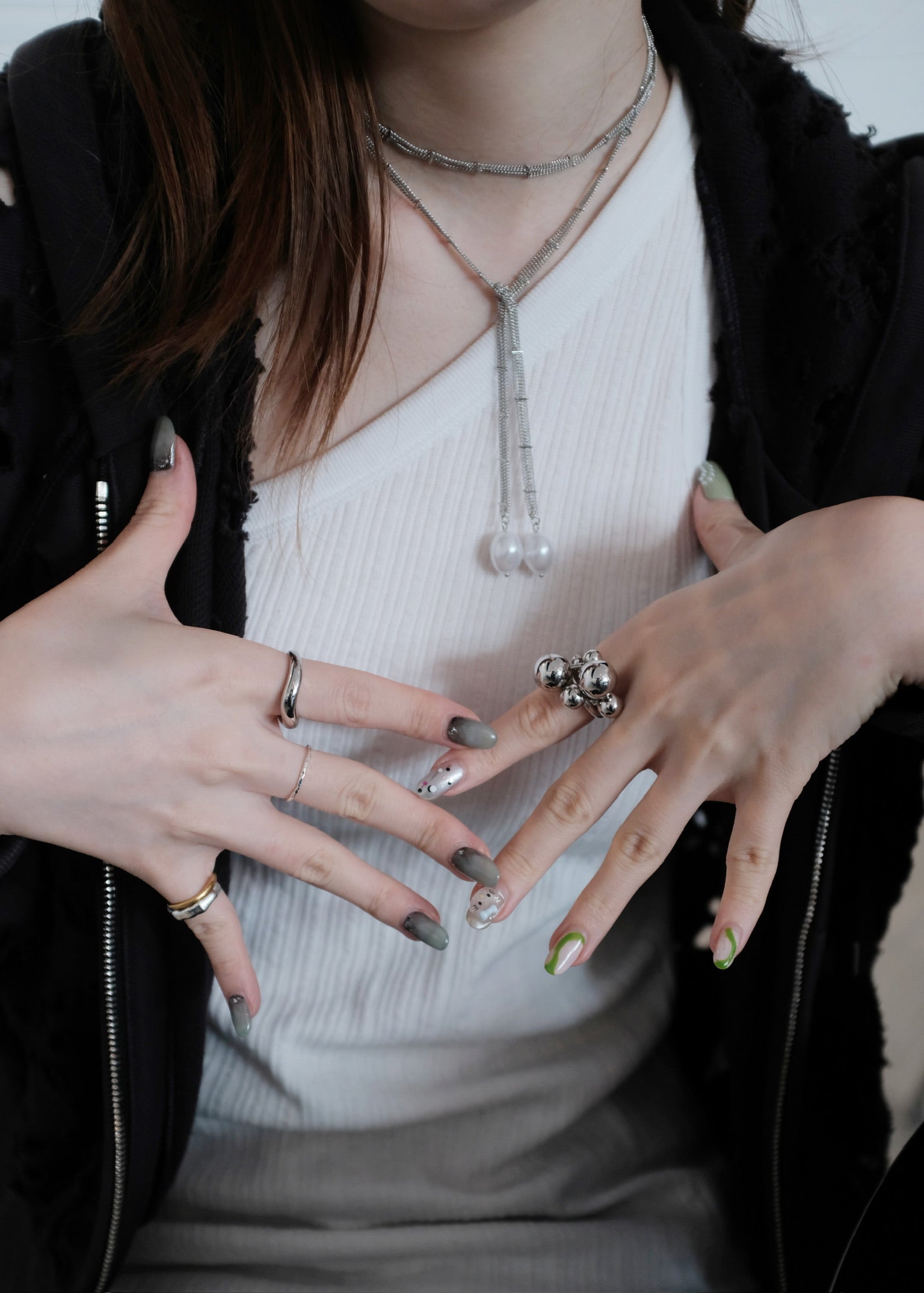 Necklace B186
