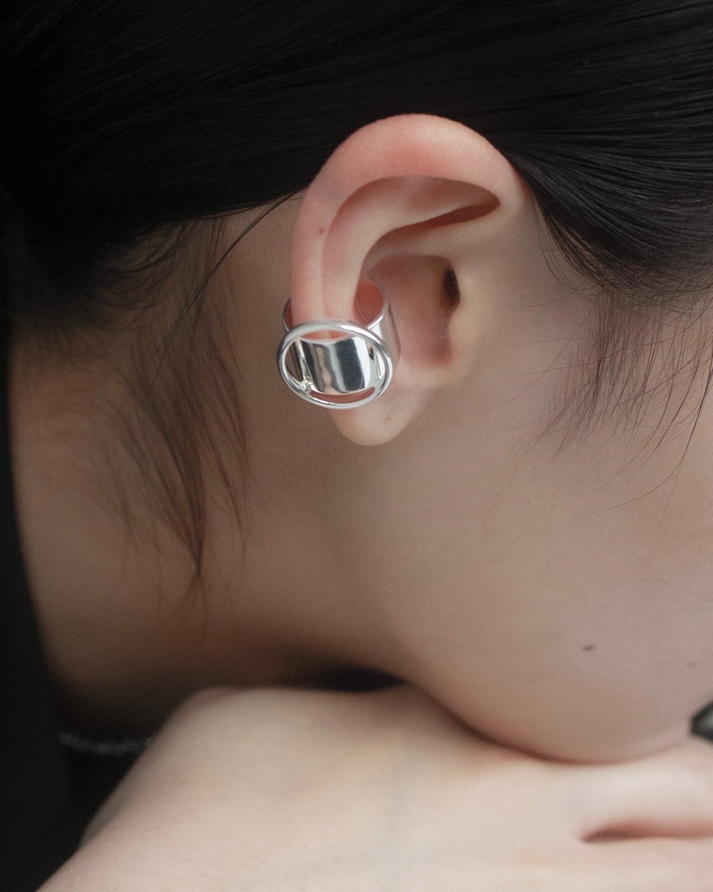 O Series — EARCUFF O00