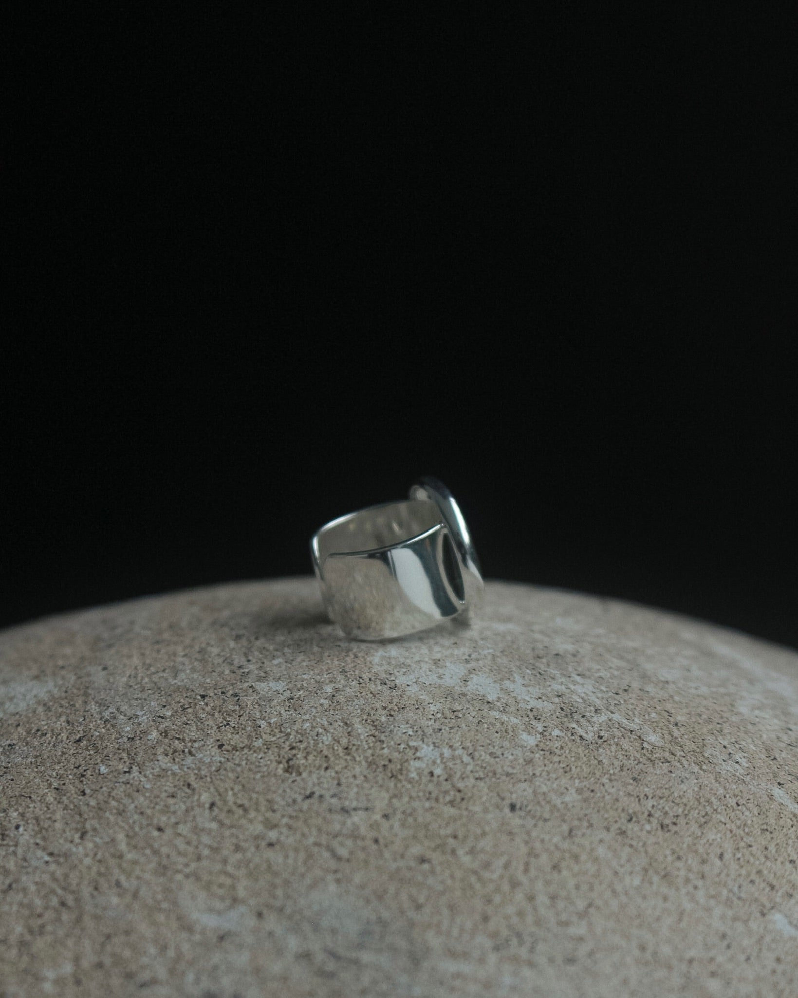 O Series — EARCUFF O00